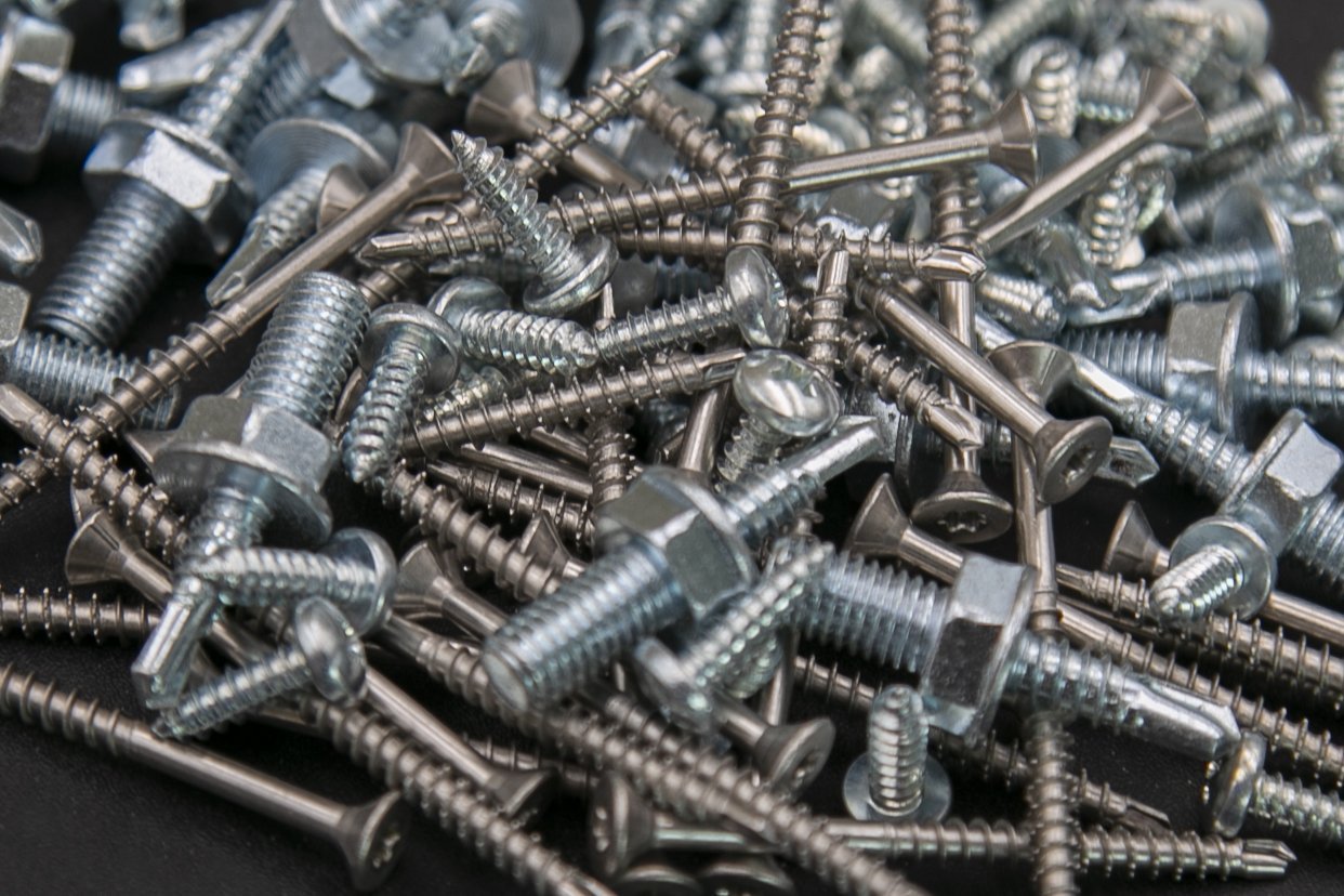 Blech- und Bohrschrauben
